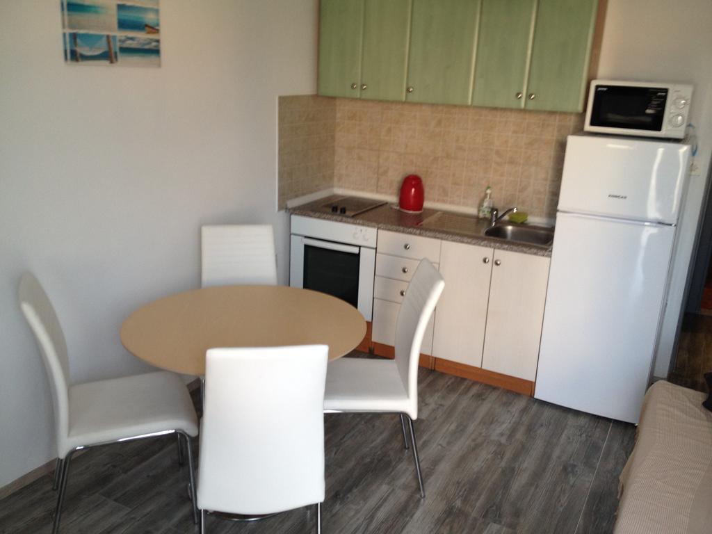 Apartment Goreta Trogir Exterior photo